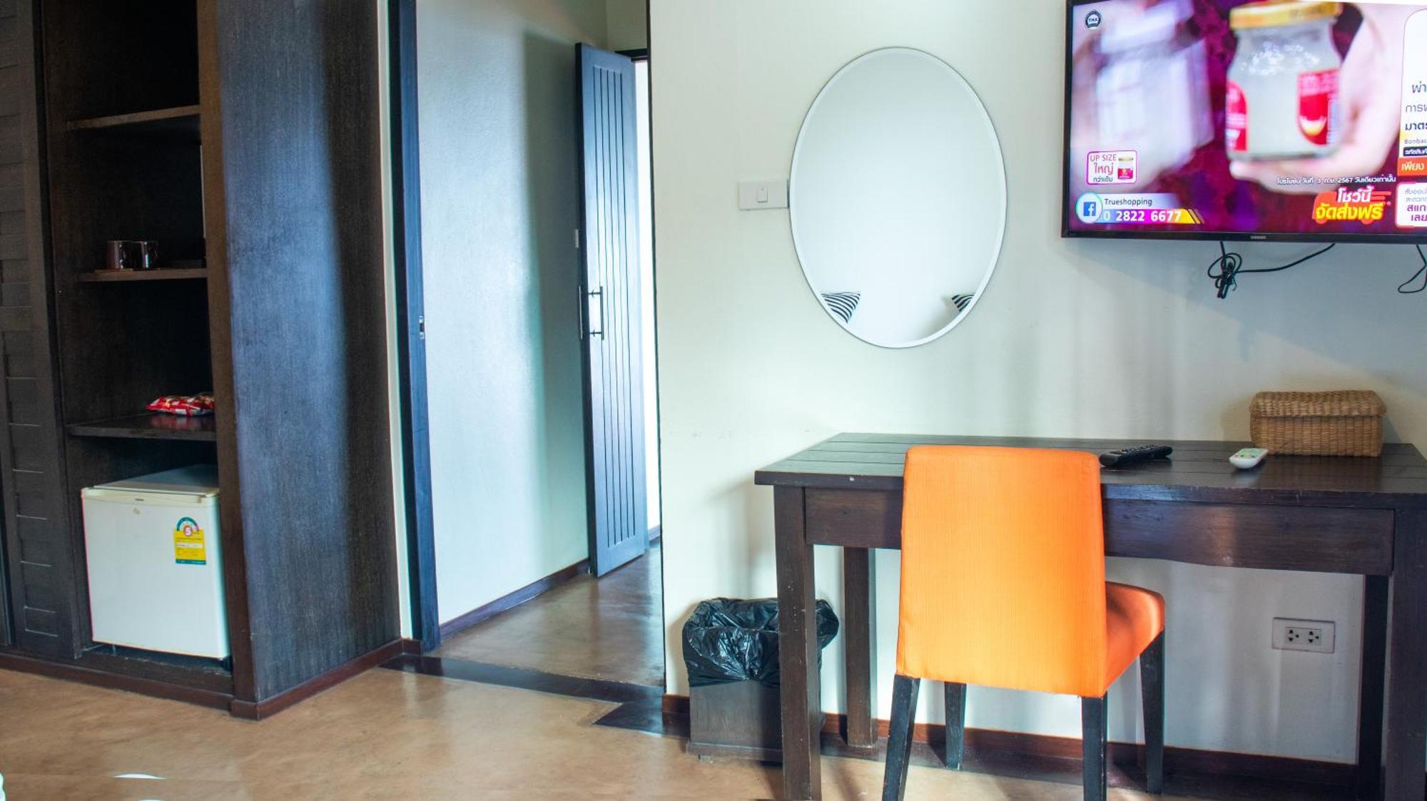 Chidlom Resort Haad Chao Samran Extérieur photo