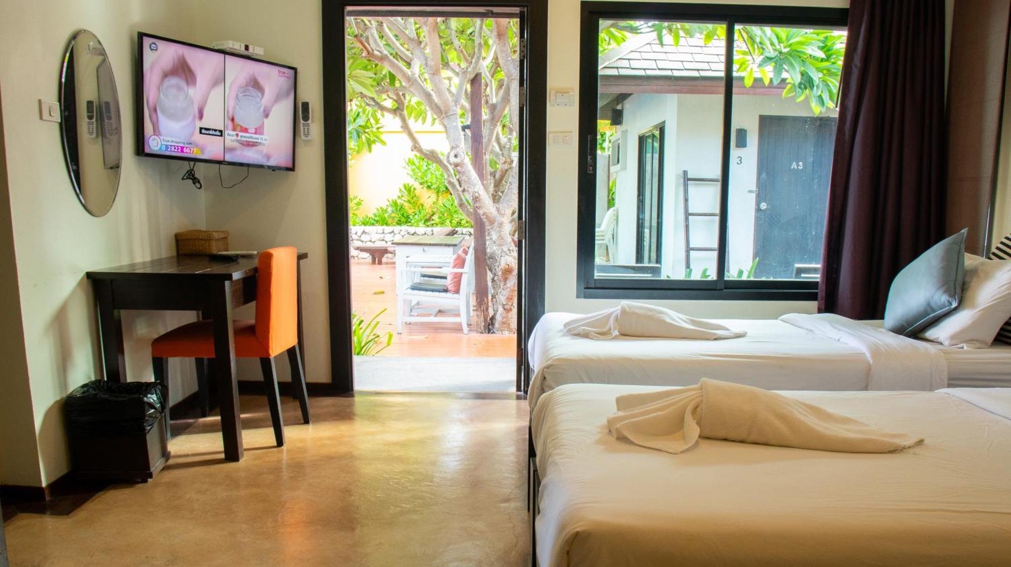 Chidlom Resort Haad Chao Samran Extérieur photo