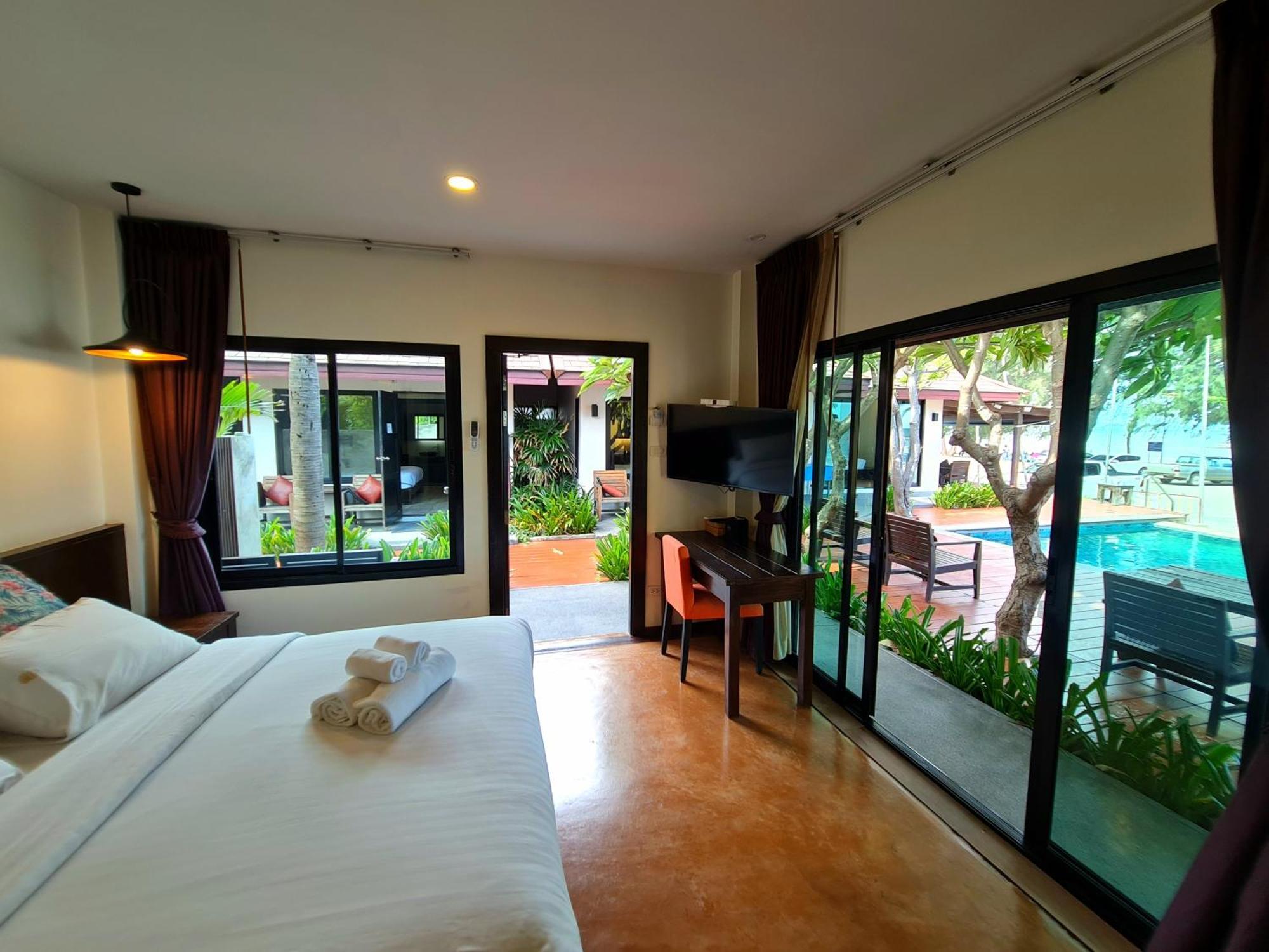 Chidlom Resort Haad Chao Samran Extérieur photo