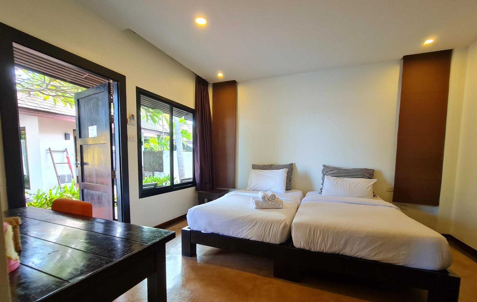 Chidlom Resort Haad Chao Samran Extérieur photo