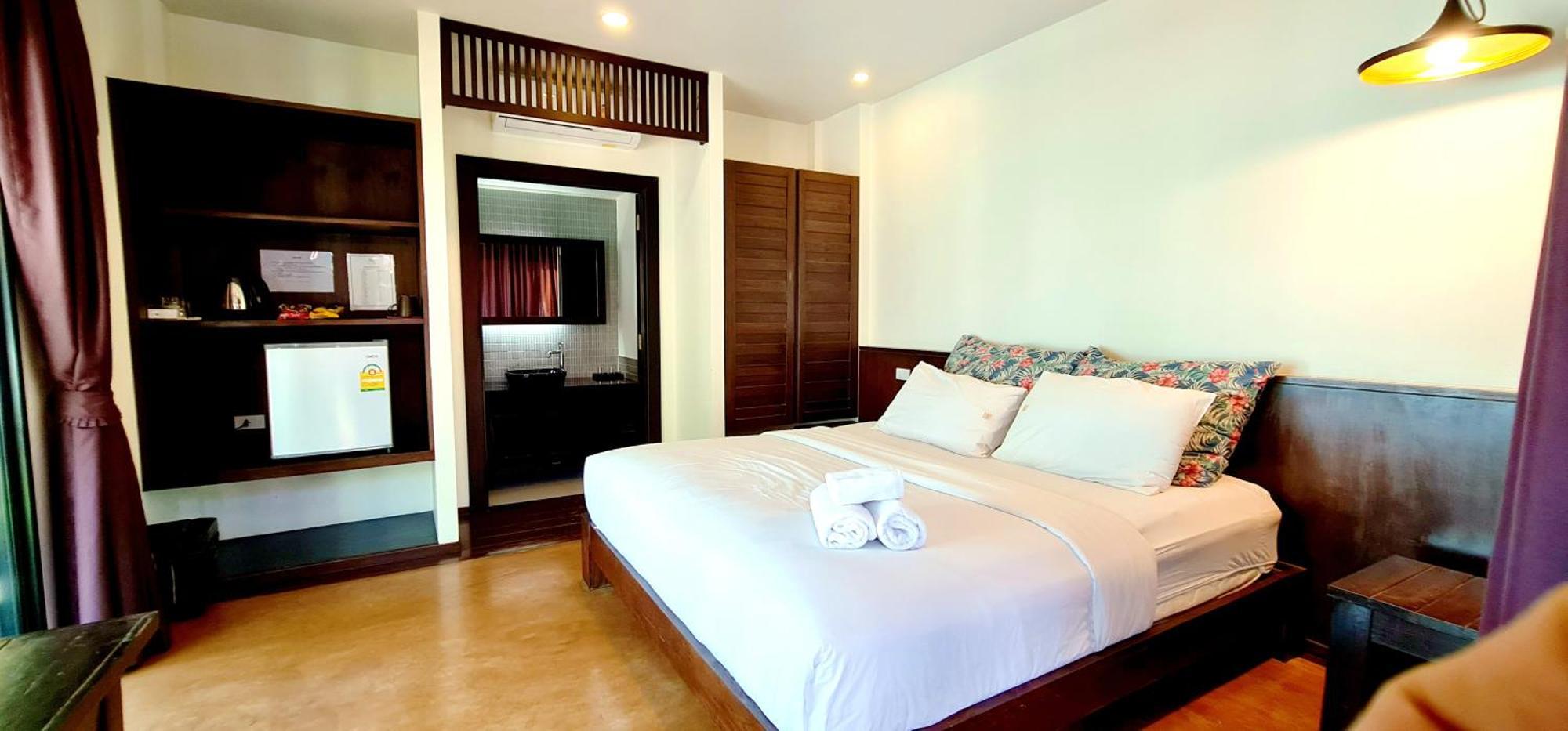 Chidlom Resort Haad Chao Samran Extérieur photo