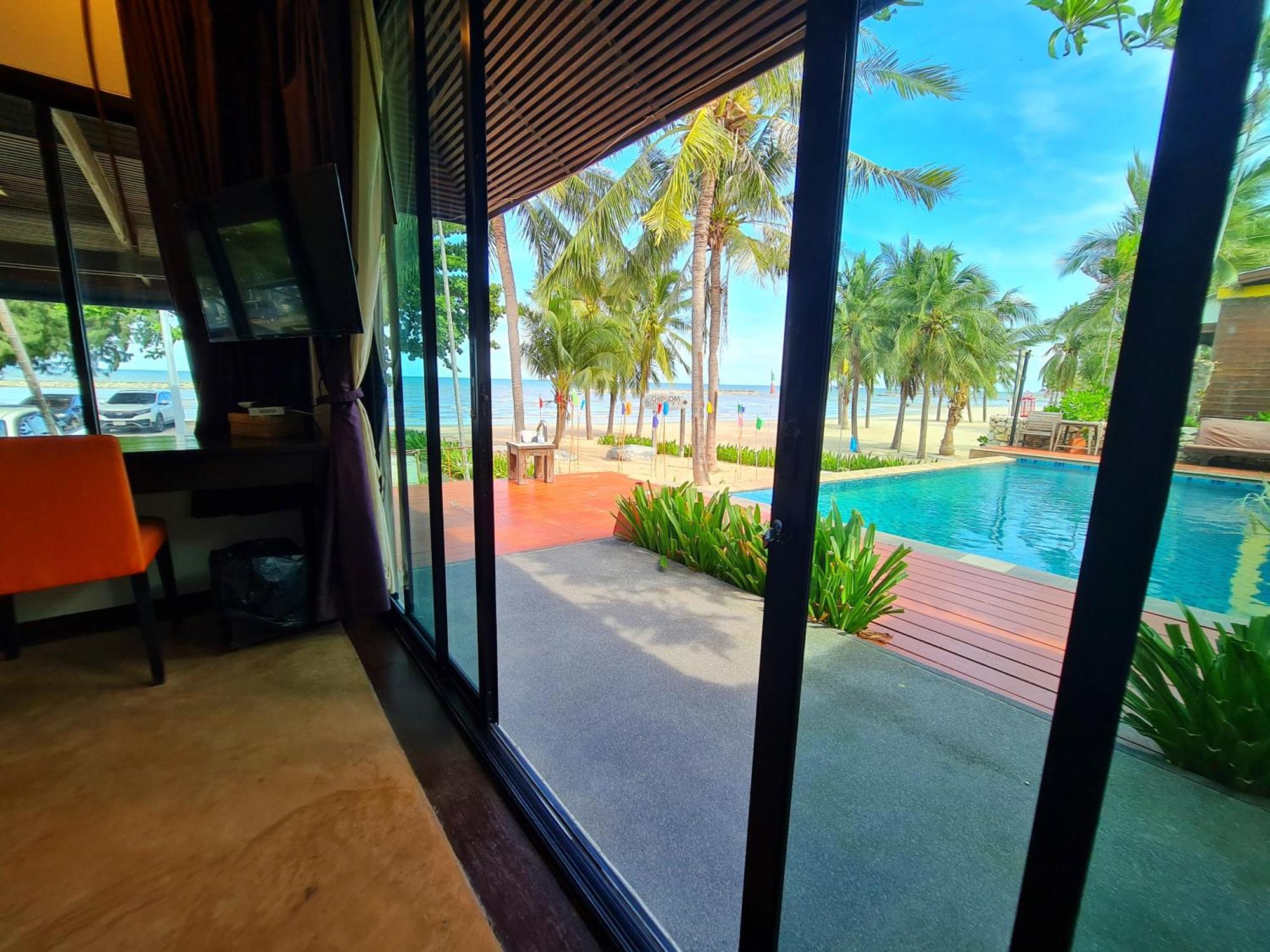 Chidlom Resort Haad Chao Samran Extérieur photo