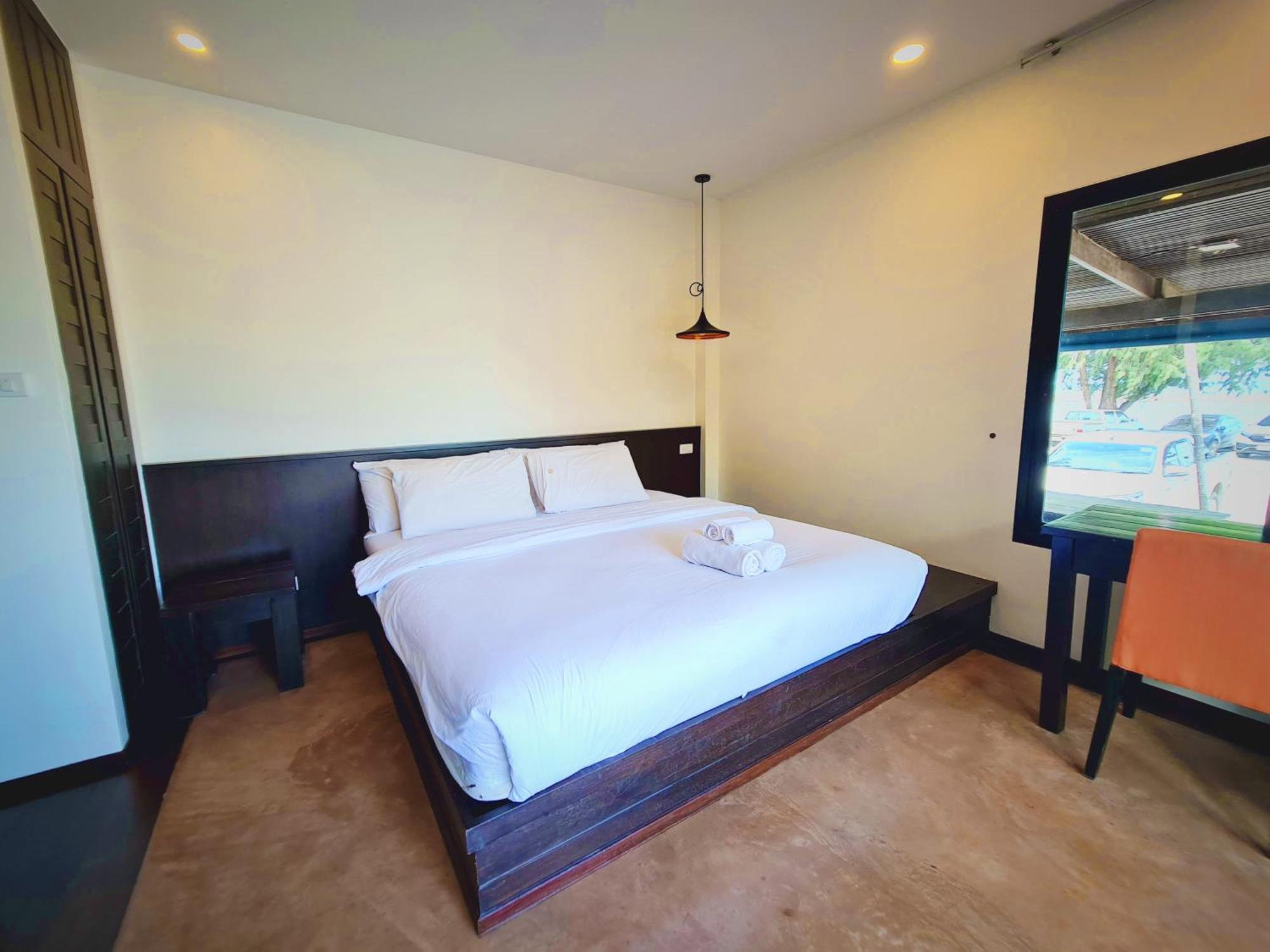 Chidlom Resort Haad Chao Samran Extérieur photo