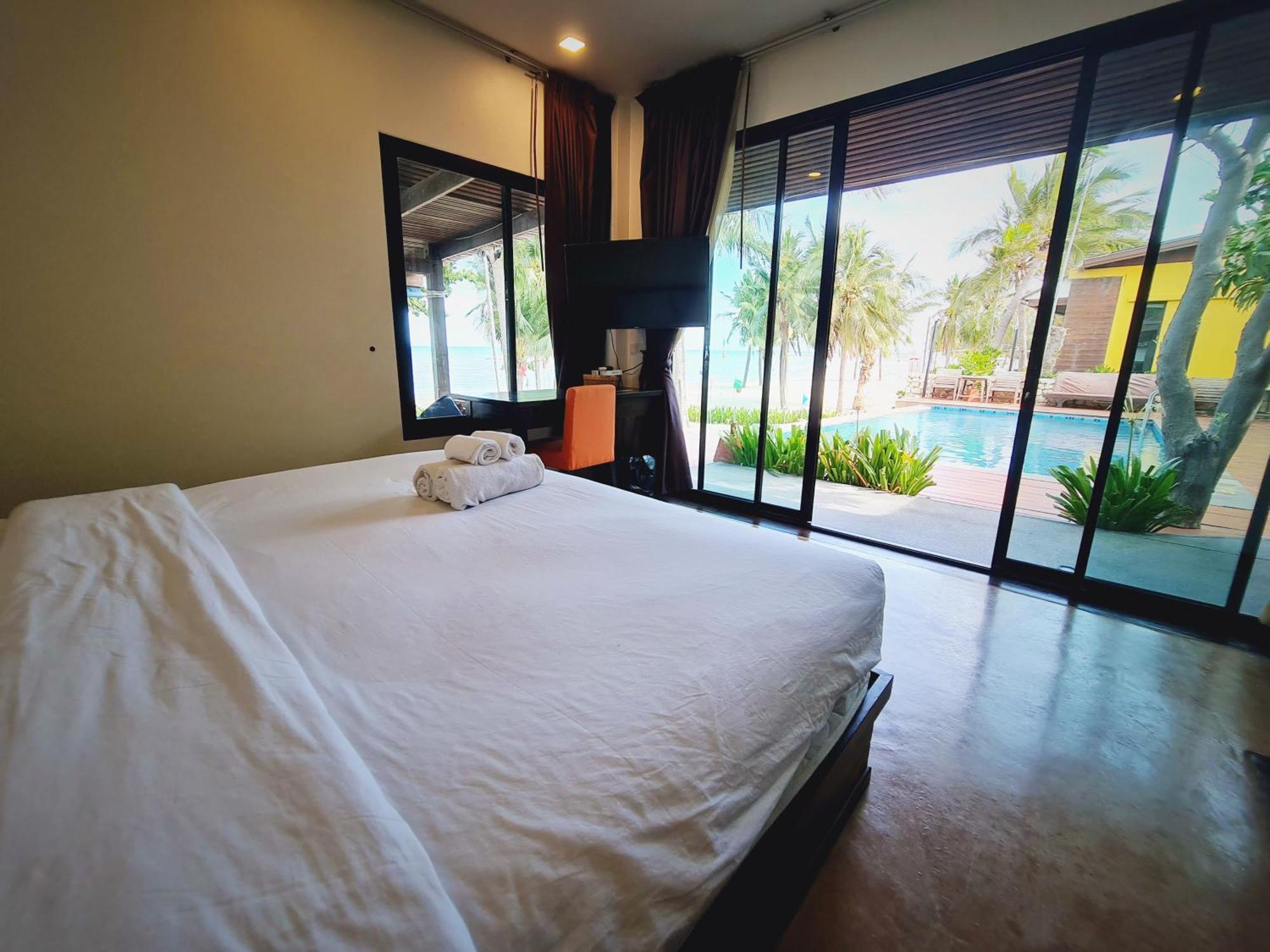 Chidlom Resort Haad Chao Samran Extérieur photo